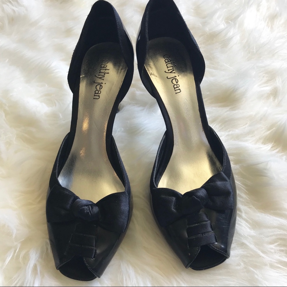 Cathy Jean Black Peep Toe Heels Sandals Bow 7